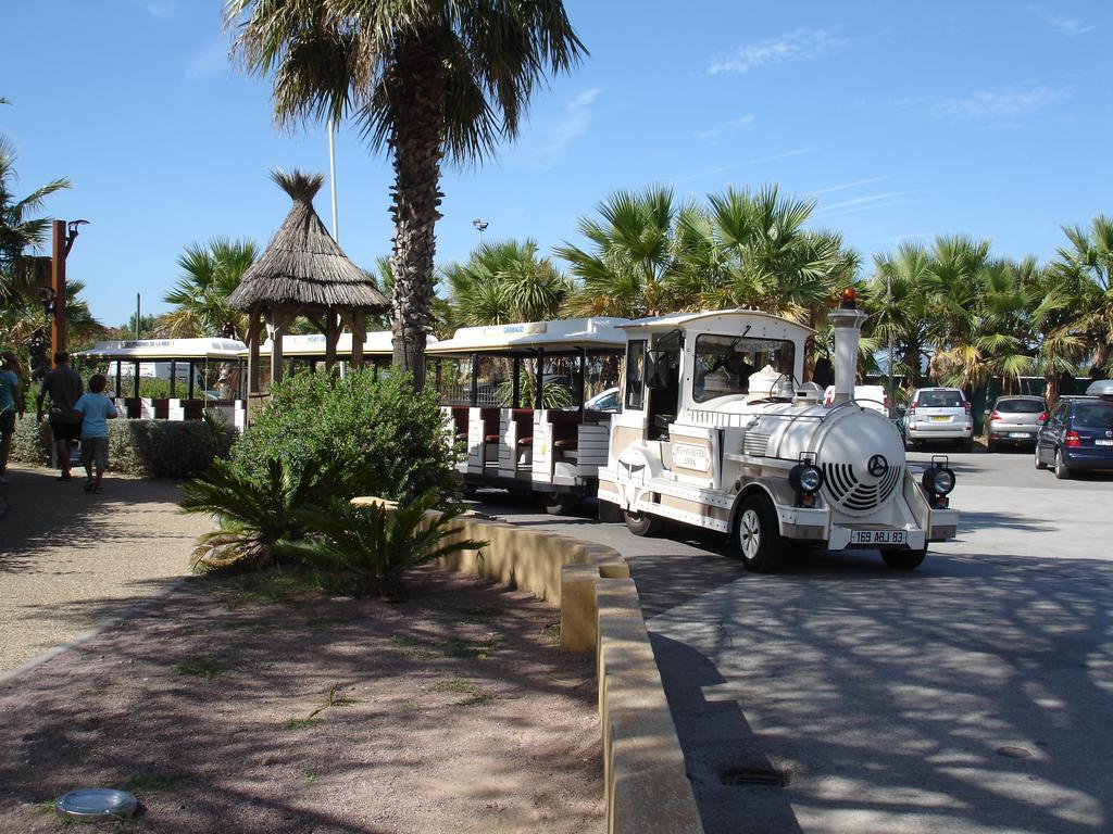 Var Mobil Home, Les Prairies De La Mer Grimaud Exterior foto